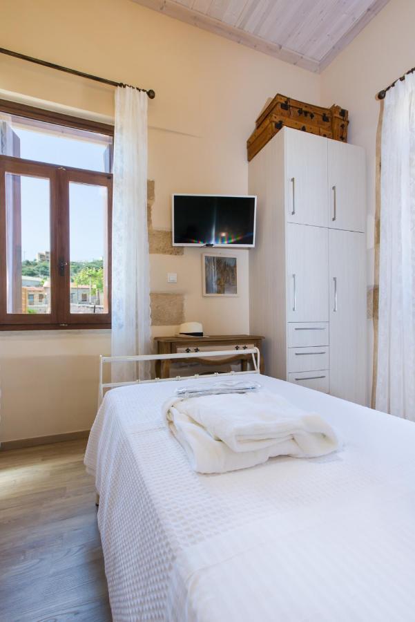 Theta Villa