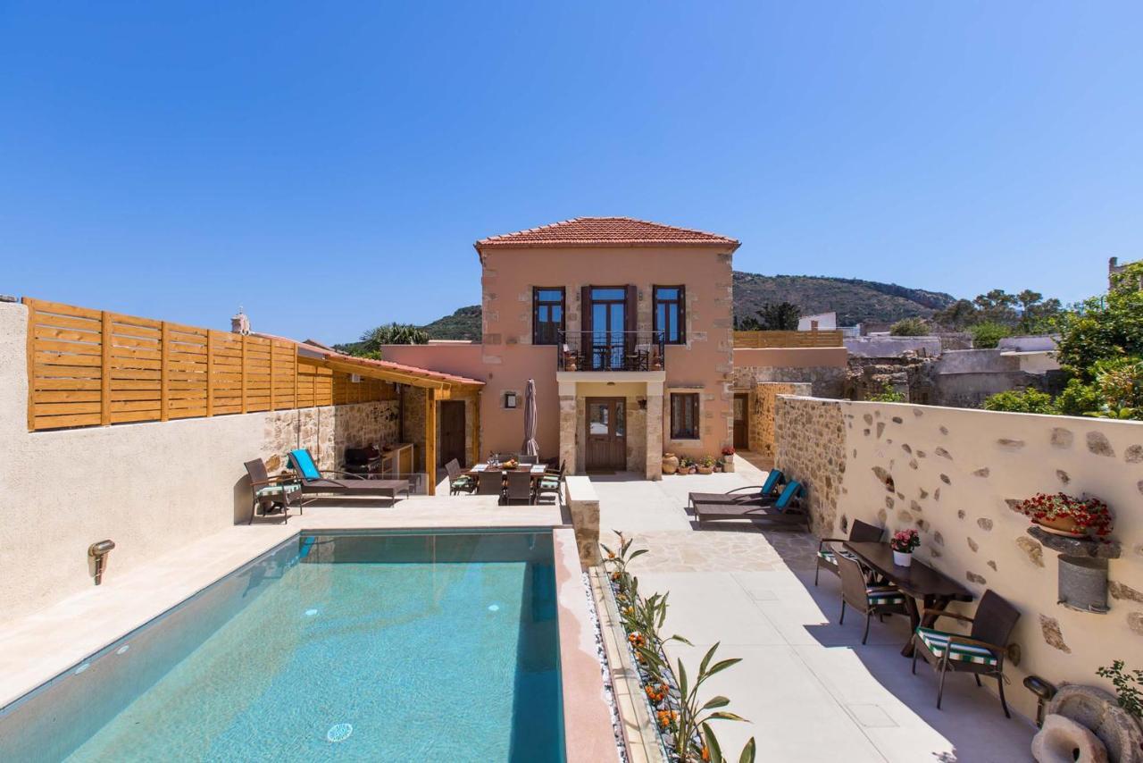 Theta Villa
